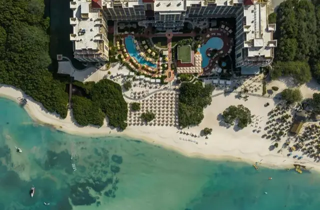 The Ritz Carlton Aruba | drone foto
